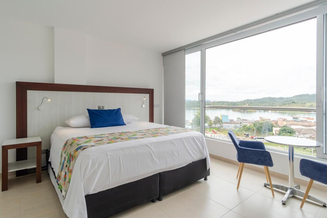 Hotel Santorini Guatapé 외부 사진